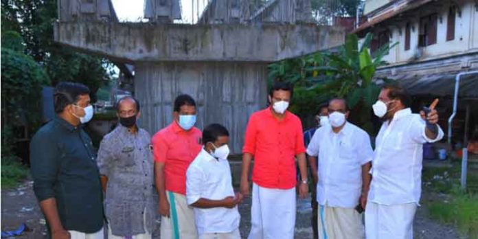 റാന്നി നിയോജക മണ്ഡലത്തിലെ 816 കോടി രൂപയുടെ പൊതുമരാമത്ത് വകുപ്പ് പ്രവർത്തികൾ അടിയന്തരമായി പൂർത്തീകരിക്കാൻ നടപടി റാന്നി നിയോജക മണ്ഡലത്തിലെ 816 കോടി രൂപയുടെ പൊതുമരാമത്ത് വകുപ്പ് പ്രവർത്തികൾ അടിയന്തരമായി പൂർത്തീകരിക്കാൻ നടപടി