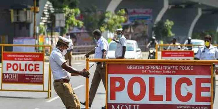 സംസ്ഥാനത്തെ ലോക്ക്ഡൗണ് നിയന്ത്രണങ്ങള് ഒരാഴ്ച കൂടി നീണ്ടേക്കും ; ഇളവുകള് എങ്ങനെയെന്ന് ഇന്നറിയാം സംസ്ഥാനത്തെ ലോക്ക്ഡൗണ് നിയന്ത്രണങ്ങള് ഒരാഴ്ച കൂടി നീണ്ടേക്കും ; ഇളവുകള് എങ്ങനെയെന്ന് ഇന്നറിയാം