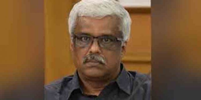 മുഖ്യമന്ത്രിയുടെ മുന് പ്രിന്സിപ്പല് സെക്രട്ടറിയായിരുന്ന എം ശിവശങ്കറിന്റെ സസ്പെന്ഷന് കാലാവധി നീട്ടി മുഖ്യമന്ത്രിയുടെ മുന് പ്രിന്സിപ്പല് സെക്രട്ടറിയായിരുന്ന എം ശിവശങ്കറിന്റെ സസ്പെന്ഷന് കാലാവധി നീട്ടി