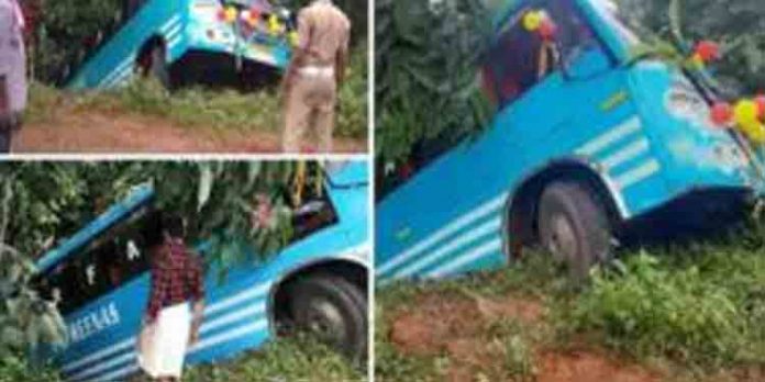 സ്വകാര്യ ബസ്സുകളുടെ മത്സര ഓട്ടത്തിനിടെ അപകടം ; നിരവധി പേര്ക്ക് പരിക്ക് സ്വകാര്യ ബസ്സുകളുടെ മത്സര ഓട്ടത്തിനിടെ അപകടം ; നിരവധി പേര്ക്ക് പരിക്ക്