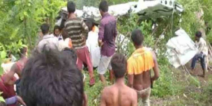 മഹാരാഷ്ട്രയില് ഹെലികോപ്റ്റര് തകര്ന്നു വീണു ; ഒരാള് മരിച്ചു മഹാരാഷ്ട്രയില് ഹെലികോപ്റ്റര് തകര്ന്നു വീണു ; ഒരാള് മരിച്ചു
