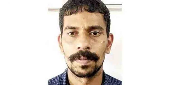 15 കാരിയെ കബളിപ്പിച്ച് മുന്നേകാല് പവന്റെ ആഭരണം കവര്ന്നു ; മോഷ്ടാവിനെ പോലീസ് അറസ്റ്റ് ചെയ്തു 15 കാരിയെ കബളിപ്പിച്ച് മുന്നേകാല് പവന്റെ ആഭരണം കവര്ന്നു ; മോഷ്ടാവിനെ പോലീസ് അറസ്റ്റ് ചെയ്തു