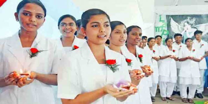 മഞ്ചേരി, കൊല്ലം പാരിപ്പള്ളി നഴ്സിങ് കോളേജുകളില് ഈ അധ്യയനവര്ഷം മുതല് ക്ലാസുകള് ആരംഭിക്കും മഞ്ചേരി, കൊല്ലം പാരിപ്പള്ളി നഴ്സിങ് കോളേജുകളില് ഈ അധ്യയനവര്ഷം മുതല് ക്ലാസുകള് ആരംഭിക്കും