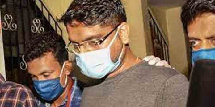 സരിത്തിന് ജയിലില് ഭീഷണിയെന്ന പരാതിയില് രഹസ്യമൊഴി രേഖപ്പെടുത്തി സരിത്തിന് ജയിലില് ഭീഷണിയെന്ന പരാതിയില് രഹസ്യമൊഴി രേഖപ്പെടുത്തി
