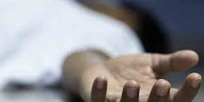 ലോക്ക് ഡൌണില് കടബാദ്ധ്യത പെരുകി : തിരുവനന്തപുരത്ത് വ്യാപാരി ആത്മഹത്യ ചെയ്തു ലോക്ക് ഡൌണില് കടബാദ്ധ്യത പെരുകി : തിരുവനന്തപുരത്ത് വ്യാപാരി ആത്മഹത്യ ചെയ്തു