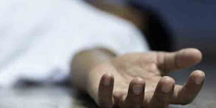 വീട്ടിലെ അലമാരയില് അവശനിലയില് കണ്ടെത്തിയ സ്ത്രീ ആശുപത്രിയില് മരിച്ചു വീട്ടിലെ അലമാരയില് അവശനിലയില് കണ്ടെത്തിയ സ്ത്രീ ആശുപത്രിയില് മരിച്ചു
