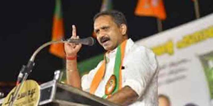 മുഖ്യമന്ത്രി പിണറായി വിജയന് നിയമസഭയില് സുപ്രീം കോടതിയെ വെല്ലുവിളിക്കുന്നു ; കെ.സുരേന്ദ്രന് മുഖ്യമന്ത്രി പിണറായി വിജയന് നിയമസഭയില് സുപ്രീം കോടതിയെ വെല്ലുവിളിക്കുന്നു ; കെ.സുരേന്ദ്രന്