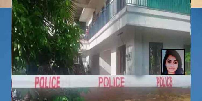 മാനസയെ രാഖില് ശല്യം ചെയ്യുന്നതിനെതിരെ നല്കിയ പരാതി കണ്ണൂര് ഡിവൈ എസ് പി ഒത്തുതീര്പ്പാക്കി ? മാനസയെ രാഖില് ശല്യം ചെയ്യുന്നതിനെതിരെ നല്കിയ പരാതി കണ്ണൂര് ഡിവൈ എസ് പി ഒത്തുതീര്പ്പാക്കി ?