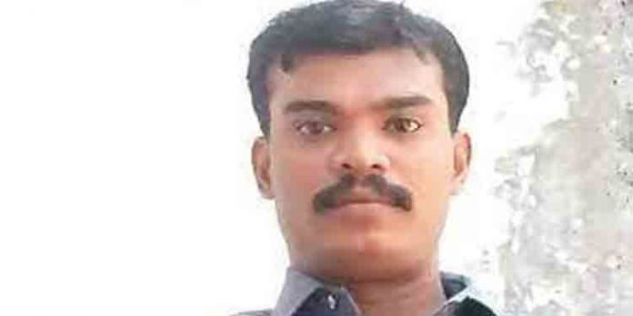 കരിപ്പൂര് സ്വര്ണ കള്ളക്കടത്ത് കേസില് കസ്റ്റംസ് ഇന്ന് മുഹമ്മദ് ഷാഫിയെ ചോദ്യം ചെയ്യും കരിപ്പൂര് സ്വര്ണ കള്ളക്കടത്ത് കേസില് കസ്റ്റംസ് ഇന്ന് മുഹമ്മദ് ഷാഫിയെ ചോദ്യം ചെയ്യും