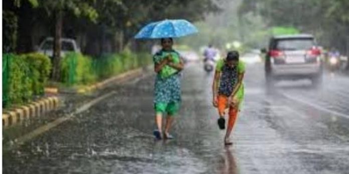 ശക്തമായ മഴയ്ക്ക് സാധ്യത ; കണ്ണൂര്, കാസര്ഗോഡ് ജില്ലകളില് ഓറഞ്ച് അലേര്ട്ട് പ്രഖ്യാപിച്ചു ശക്തമായ മഴയ്ക്ക് സാധ്യത ; കണ്ണൂര്, കാസര്ഗോഡ് ജില്ലകളില് ഓറഞ്ച് അലേര്ട്ട് പ്രഖ്യാപിച്ചു