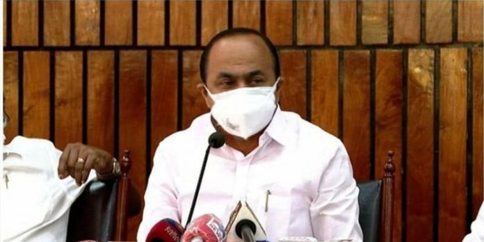 കൊവിഡ് മരണം ; സർക്കാർ കണക്ക് പുറത്ത് വിട്ടില്ലെങ്കിൽ കോൺഗ്രസ് ഇടപെടുമെന്ന് വി.ഡി സതീശൻ കൊവിഡ് മരണം ; സർക്കാർ കണക്ക് പുറത്ത് വിട്ടില്ലെങ്കിൽ കോൺഗ്രസ് ഇടപെടുമെന്ന് വി.ഡി സതീശൻ