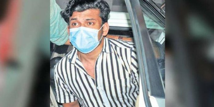 അര്ജുന് ആയങ്കിയുടെ സുഹൃത്ത് റമീസ് അപകടത്തില് മരിച്ചു അര്ജുന് ആയങ്കിയുടെ സുഹൃത്ത് റമീസ് അപകടത്തില് മരിച്ചു