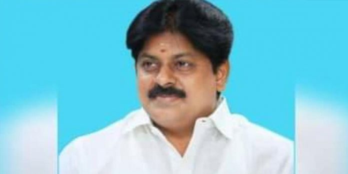 നടിയെ പീഡിപ്പിച്ച കേസ് ; മുന് മന്ത്രി മണികണ്ഠന് കര്ശന ഉപാധികളോടെ ജാമ്യം നടിയെ പീഡിപ്പിച്ച കേസ് ; മുന് മന്ത്രി മണികണ്ഠന് കര്ശന ഉപാധികളോടെ ജാമ്യം