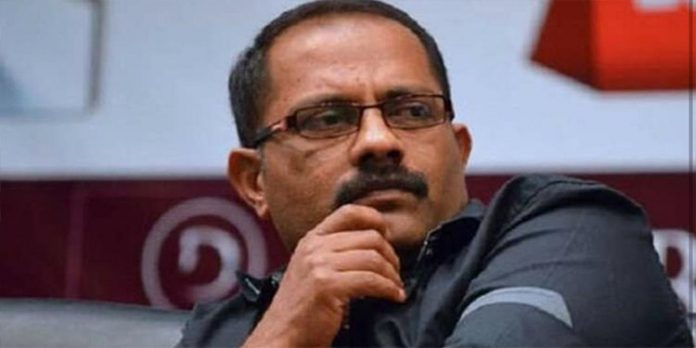 കെ.എം ഷാജിയെ വിജിലന്സ് ചോദ്യം ചെയ്യുന്നു കെ.എം ഷാജിയെ വിജിലന്സ് ചോദ്യം ചെയ്യുന്നു