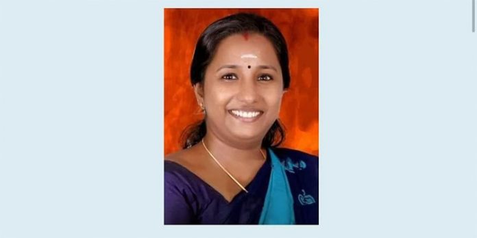 യുവതി വീടിനകത്ത് പൊള്ളലേറ്റു മരിച്ച നിലയിൽ യുവതി വീടിനകത്ത് പൊള്ളലേറ്റു മരിച്ച നിലയിൽ