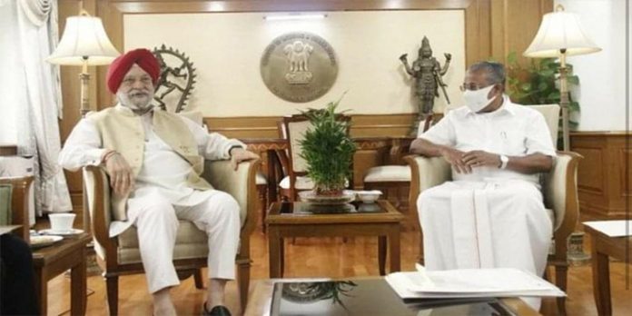 കൊച്ചി മെട്രോ വികസനം ; മുഖ്യമന്ത്രി കേന്ദ്രമന്ത്രിയെ കണ്ടു ; ആവശ്യം പരിഗണിക്കുമെന്ന് ഹർദീപ് സിങ് പുരി കൊച്ചി മെട്രോ വികസനം ; മുഖ്യമന്ത്രി കേന്ദ്രമന്ത്രിയെ കണ്ടു ; ആവശ്യം പരിഗണിക്കുമെന്ന് ഹർദീപ് സിങ് പുരി