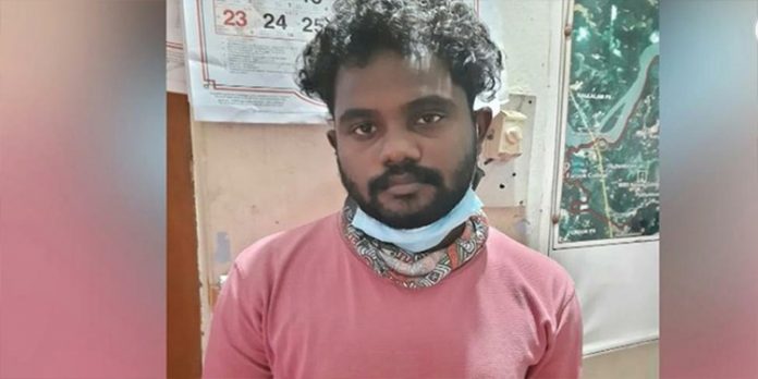 പ്രേമം നടിച്ച് പീഡനം – നഗ്നചിത്രം കൈക്കലാക്കി ഭീഷണി ; യുവാവ് അറസ്റ്റില് പ്രേമം നടിച്ച് പീഡനം – നഗ്നചിത്രം കൈക്കലാക്കി ഭീഷണി ; യുവാവ് അറസ്റ്റില്