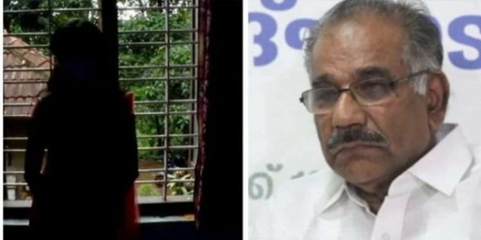 പിന്നോട്ടില്ല – മന്ത്രി ശശീന്ദ്രനെതിരെ ഗവര്ണര്ക്ക് പരാതി നല്കുമെന്ന് യുവതി പിന്നോട്ടില്ല – മന്ത്രി ശശീന്ദ്രനെതിരെ ഗവര്ണര്ക്ക് പരാതി നല്കുമെന്ന് യുവതി