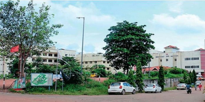 പാരിപ്പള്ളി മെഡിക്കല് കോളേജില് കാത്ത് ലാബ് ഉണ്ട് ; പ്രയോജനമില്ല പാരിപ്പള്ളി മെഡിക്കല് കോളേജില് കാത്ത് ലാബ് ഉണ്ട് ; പ്രയോജനമില്ല