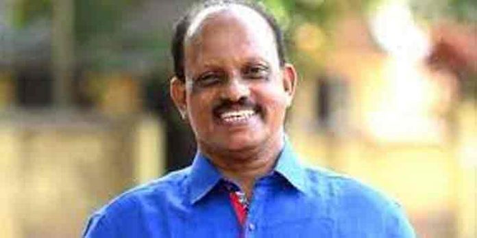 മന്ത്രി അഹമ്മദ് ദേവര്കോവിവിന് സിപിഎം മൂക്കുകയര് ; പേഴ്സണല് സ്റ്റാഫില് മൂന്നു മുതിര്ന്ന സിപിഎം അംഗങ്ങളെ നിയമിക്കുന്നു മന്ത്രി അഹമ്മദ് ദേവര്കോവിവിന് സിപിഎം മൂക്കുകയര് ; പേഴ്സണല് സ്റ്റാഫില് മൂന്നു മുതിര്ന്ന സിപിഎം അംഗങ്ങളെ നിയമിക്കുന്നു