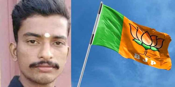 വിദേശ നിര്മ്മിത വ്യാജമദ്യവുമായി നീലേശ്വരത്ത് യുവമോര്ച്ച നേതാവും എബിവിപി, ബിജെപി പ്രവര്ത്തകരും പിടിയില് വിദേശ നിര്മ്മിത വ്യാജമദ്യവുമായി നീലേശ്വരത്ത് യുവമോര്ച്ച നേതാവും എബിവിപി, ബിജെപി പ്രവര്ത്തകരും പിടിയില്