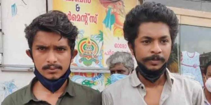 ചെങ്ങന്നൂരില് വന് കഞ്ചാവ് വേട്ട ; രണ്ടുപേര് അറസ്റ്റില് ചെങ്ങന്നൂരില് വന് കഞ്ചാവ് വേട്ട ; രണ്ടുപേര് അറസ്റ്റില്