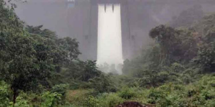ഇടുക്കി ഡാമില് ജലനിരപ്പ് ഉയരുന്നു ; 14 അടി കൂടി ഉയര്ന്നാല് ഷട്ടറുകള് തുറക്കേണ്ടിവരും ഇടുക്കി ഡാമില് ജലനിരപ്പ് ഉയരുന്നു ; 14 അടി കൂടി ഉയര്ന്നാല് ഷട്ടറുകള് തുറക്കേണ്ടിവരും