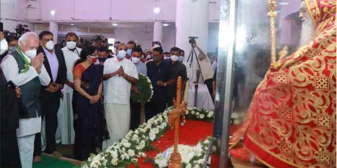 സഭയെ സമര്ഥമായി മുന്നോട്ടു നയിച്ച വ്യക്തിയാണ് പരിശുദ്ധ കാതോലിക്ക ബാവ : ഗവര്ണര് ആരിഫ് മുഹമ്മദ് ഖാന് സഭയെ സമര്ഥമായി മുന്നോട്ടു നയിച്ച വ്യക്തിയാണ് പരിശുദ്ധ കാതോലിക്ക ബാവ : ഗവര്ണര് ആരിഫ് മുഹമ്മദ് ഖാന്