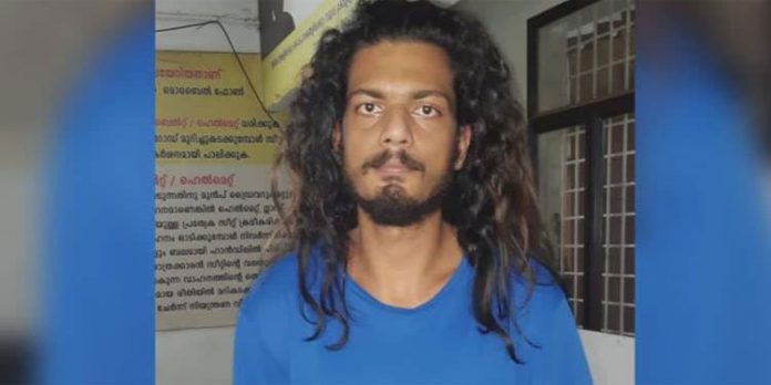 ഫ്ലാറ്റിൽ പൂട്ടിയിട്ട് പീഡനം ; പ്രതി മാർട്ടിൻ ജോസഫിന്റെ ജാമ്യ ഹർജി തള്ളി ഫ്ലാറ്റിൽ പൂട്ടിയിട്ട് പീഡനം ; പ്രതി മാർട്ടിൻ ജോസഫിന്റെ ജാമ്യ ഹർജി തള്ളി