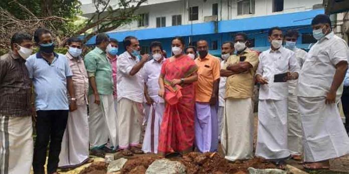 പത്തനംതിട്ട ജനറല് ആശുപത്രിയിലെ ഓക്സിജന് പ്ലാന്റ് നിര്മ്മാണം പുരോഗമിക്കുന്നു പത്തനംതിട്ട ജനറല് ആശുപത്രിയിലെ ഓക്സിജന് പ്ലാന്റ് നിര്മ്മാണം പുരോഗമിക്കുന്നു