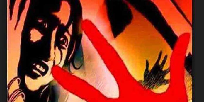 വീണ്ടും ഒരു നിര്ഭയ ; പഴനിയില് തീര്ത്ഥാടനത്തിന് പോയ നാല്പതുകാരിയെ തട്ടിക്കൊണ്ടുപോയി പീഡിപ്പിച്ചു വീണ്ടും ഒരു നിര്ഭയ ; പഴനിയില് തീര്ത്ഥാടനത്തിന് പോയ നാല്പതുകാരിയെ തട്ടിക്കൊണ്ടുപോയി പീഡിപ്പിച്ചു