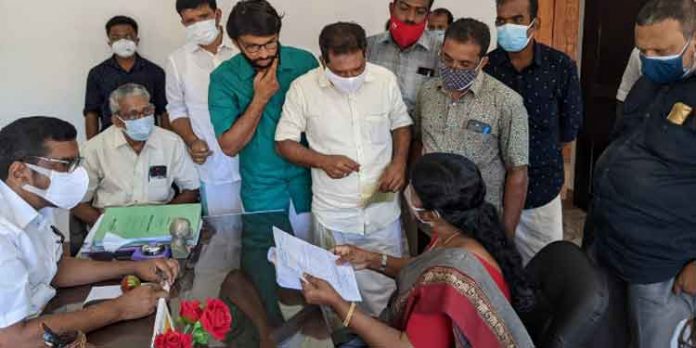മില്മയുടെ തീരുമാനം പുനപരിശോധിക്കണം ; വ്യാപാരി വ്യവസായി സമിതിയും വ്യാപാരി ഫെഡറേഷനും മന്ത്രിക്ക് നിവേദനം നല്കി മില്മയുടെ തീരുമാനം പുനപരിശോധിക്കണം ; വ്യാപാരി വ്യവസായി സമിതിയും വ്യാപാരി ഫെഡറേഷനും മന്ത്രിക്ക് നിവേദനം നല്കി