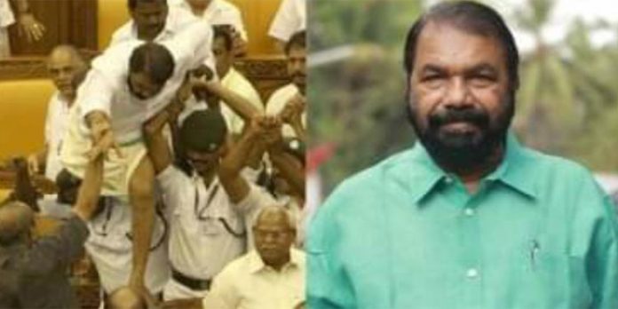 പ്രതിപക്ഷം അടിയന്തര പ്രമേയത്തിന് നോട്ടീസ് നല്കി ; ശിവന്കുട്ടി സഭയില് എത്തിയില്ല പ്രതിപക്ഷം അടിയന്തര പ്രമേയത്തിന് നോട്ടീസ് നല്കി ; ശിവന്കുട്ടി സഭയില് എത്തിയില്ല