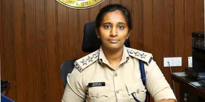 ലോക്ക് ഡൌണ് നിയന്ത്രണങ്ങള് കര്ശനമായി നടപ്പിലാക്കും ; ജില്ലാ പോലീസ് ലോക്ക് ഡൌണ് നിയന്ത്രണങ്ങള് കര്ശനമായി നടപ്പിലാക്കും ; ജില്ലാ പോലീസ്