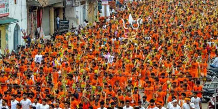 മതവികാരത്തെക്കാള് പ്രധാനം ആരോഗ്യം ; കാവടിയാത്ര പറ്റില്ലെന്ന് സുപ്രീംകോടതി മതവികാരത്തെക്കാള് പ്രധാനം ആരോഗ്യം ; കാവടിയാത്ര പറ്റില്ലെന്ന് സുപ്രീംകോടതി