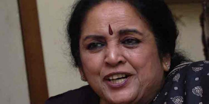 ചലച്ചിത്ര പിന്നണി ഗായിക കല്ല്യാണി മേനോന് (80) ചെന്നൈയില് അന്തരിച്ചു ചലച്ചിത്ര പിന്നണി ഗായിക കല്ല്യാണി മേനോന് (80) ചെന്നൈയില് അന്തരിച്ചു