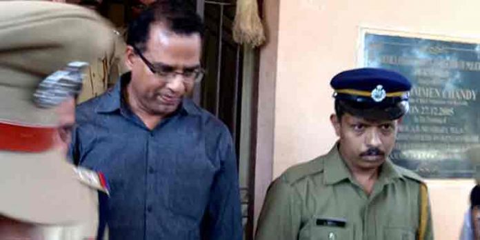 കൊട്ടിയൂര് പീഡനം : പെണ്കുട്ടിയും, വൈദികന് റോബിന് വടക്കുംചേരിയും നല്കിയ ഹര്ജികള് ഇന്ന് സുപ്രീംകോടതി പരിഗണിക്കും കൊട്ടിയൂര് പീഡനം : പെണ്കുട്ടിയും, വൈദികന് റോബിന് വടക്കുംചേരിയും നല്കിയ ഹര്ജികള് ഇന്ന് സുപ്രീംകോടതി പരിഗണിക്കും