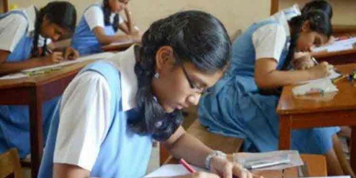 സി.ബി.എസ്.ഇ പത്താം ക്ലാസ് പരീക്ഷാഫലം പ്രസിദ്ധീകരിച്ചു ; 99.04% വിജയം സി.ബി.എസ്.ഇ പത്താം ക്ലാസ് പരീക്ഷാഫലം പ്രസിദ്ധീകരിച്ചു ; 99.04% വിജയം