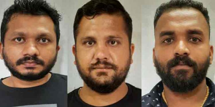 ഇന്ത്യന് നിര്മ്മിത വിദേശമദ്യം മറിച്ചുവിറ്റ കേസില് മൂന്നുപേരെ കാലടി പൊലീസ് അറസ്റ്റ് ചെയ്തു ഇന്ത്യന് നിര്മ്മിത വിദേശമദ്യം മറിച്ചുവിറ്റ കേസില് മൂന്നുപേരെ കാലടി പൊലീസ് അറസ്റ്റ് ചെയ്തു