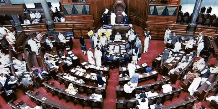 രാജ്യസഭയില് നടുത്തളത്തിലിറങ്ങി ബഹളം ; ആറ് തൃണമൂല് കോണ്ഗ്രസ് എംപിമാരെ സസ്പെന്ഡ് ചെയ്തു രാജ്യസഭയില് നടുത്തളത്തിലിറങ്ങി ബഹളം ; ആറ് തൃണമൂല് കോണ്ഗ്രസ് എംപിമാരെ സസ്പെന്ഡ് ചെയ്തു
