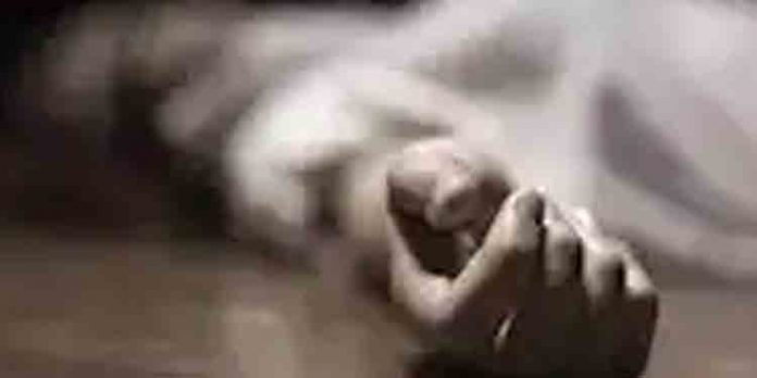 സംസ്ഥാനത്ത് ആത്മഹത്യകള് തുടര്ക്കഥയാകുന്നു ; ബേക്കറി ഉടമ തൂങ്ങിമരിച്ച നിലയില് സംസ്ഥാനത്ത് ആത്മഹത്യകള് തുടര്ക്കഥയാകുന്നു ; ബേക്കറി ഉടമ തൂങ്ങിമരിച്ച നിലയില്