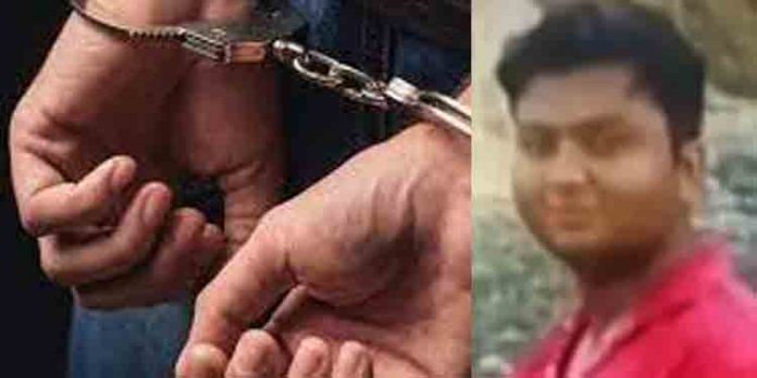 മാനസയെ വെടിവച്ച് കൊന്ന കേസില് പ്രതികളെ സഹായിച്ച ടാക്സി ഡ്രൈവറിനെയും പോലീസ് പിടികൂടി മാനസയെ വെടിവച്ച് കൊന്ന കേസില് പ്രതികളെ സഹായിച്ച ടാക്സി ഡ്രൈവറിനെയും പോലീസ് പിടികൂടി