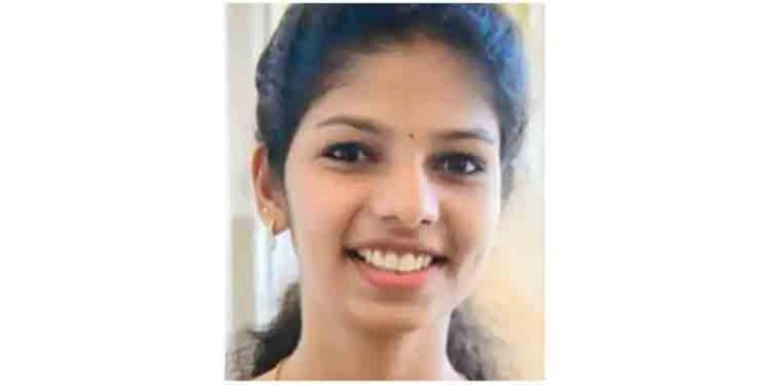പുനലൂരില് വിദ്യാര്ത്ഥിനി തൂങ്ങിമരിച്ച നിലയില് പുനലൂരില് വിദ്യാര്ത്ഥിനി തൂങ്ങിമരിച്ച നിലയില്