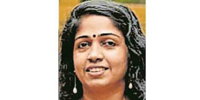 എം.എ.സി.ടി ഉദ്യോഗസ്ഥയെ അപ്പാര്ട്മെന്റില് മരിച്ച നിലയില് കണ്ടെത്തി എം.എ.സി.ടി ഉദ്യോഗസ്ഥയെ അപ്പാര്ട്മെന്റില് മരിച്ച നിലയില് കണ്ടെത്തി