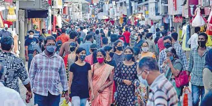 ഓണക്കാലത്തിന് മുന്നോടിയായി സംസ്ഥാനം ഇന്ന് മുതല് പൂര്ണമായും തുറക്കുന്നു ഓണക്കാലത്തിന് മുന്നോടിയായി സംസ്ഥാനം ഇന്ന് മുതല് പൂര്ണമായും തുറക്കുന്നു