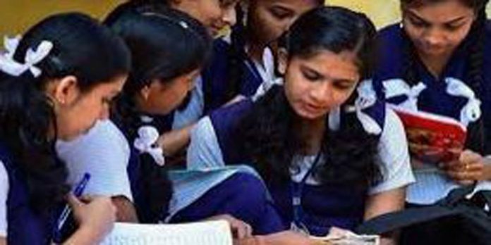പ്ലസ് വണ് പ്രവേശനം ; എയ്ഡഡ് സ്കൂളുകളില് കമ്യൂണിറ്റി ക്വാട്ട തിരിച്ചുവരുന്നു പ്ലസ് വണ് പ്രവേശനം ; എയ്ഡഡ് സ്കൂളുകളില് കമ്യൂണിറ്റി ക്വാട്ട തിരിച്ചുവരുന്നു
