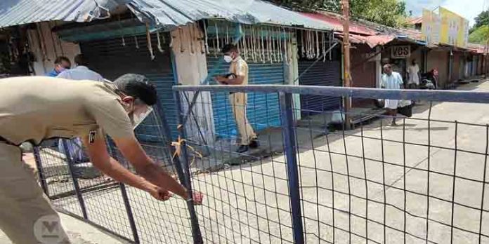 എല്ലാ കടകളും തുറക്കാനുള്ള തീരുമാനം ; സംസ്ഥാനത്തെ കൊവിഡ് നിയന്ത്രണങ്ങളില് ചൊവ്വാഴ്ചയോടെ മാറ്റം എല്ലാ കടകളും തുറക്കാനുള്ള തീരുമാനം ; സംസ്ഥാനത്തെ കൊവിഡ് നിയന്ത്രണങ്ങളില് ചൊവ്വാഴ്ചയോടെ മാറ്റം