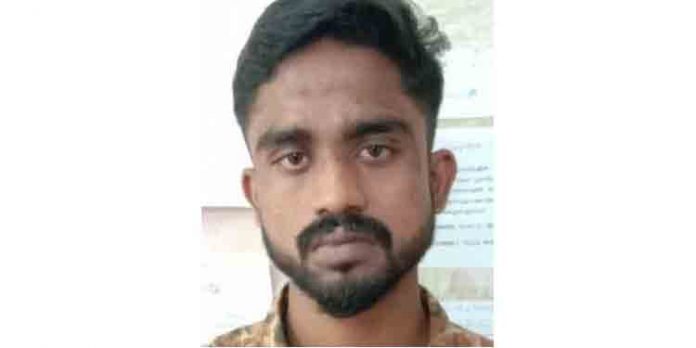 പ്രായപൂര്ത്തിയാകാത്ത പെണ്കുട്ടിയെ പീഡിപ്പിച്ച ഡി.വൈ.എഫ്.ഐ പ്രവര്ത്തകന് അറസ്റ്റില് പ്രായപൂര്ത്തിയാകാത്ത പെണ്കുട്ടിയെ പീഡിപ്പിച്ച ഡി.വൈ.എഫ്.ഐ പ്രവര്ത്തകന് അറസ്റ്റില്