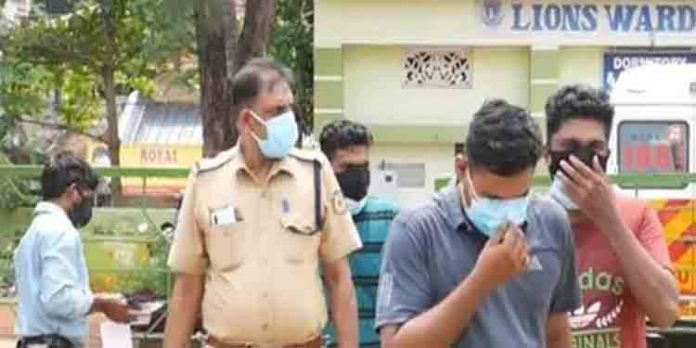 കൊടകര കള്ളപ്പണക്കേസിലെ പ്രതികള്ക്ക് ഹൈക്കോടതി ജാമ്യം അനുവദിച്ചു കൊടകര കള്ളപ്പണക്കേസിലെ പ്രതികള്ക്ക് ഹൈക്കോടതി ജാമ്യം അനുവദിച്ചു