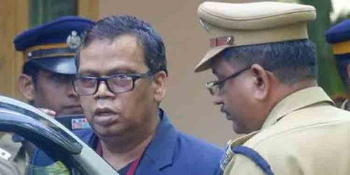 ഉദ്ദിഷ്ടകാര്യത്തിന് ഉപകാരസ്മരണ ; ലോക്നാഥ് ബെഹ്റയെ കൊച്ചി മെട്രോ എംഡിയായി നിയമിച്ചു ഉദ്ദിഷ്ടകാര്യത്തിന് ഉപകാരസ്മരണ ; ലോക്നാഥ് ബെഹ്റയെ കൊച്ചി മെട്രോ എംഡിയായി നിയമിച്ചു